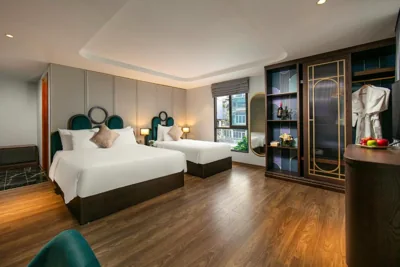 Family Room — MAY DE VILLE Lakeside Hotel
